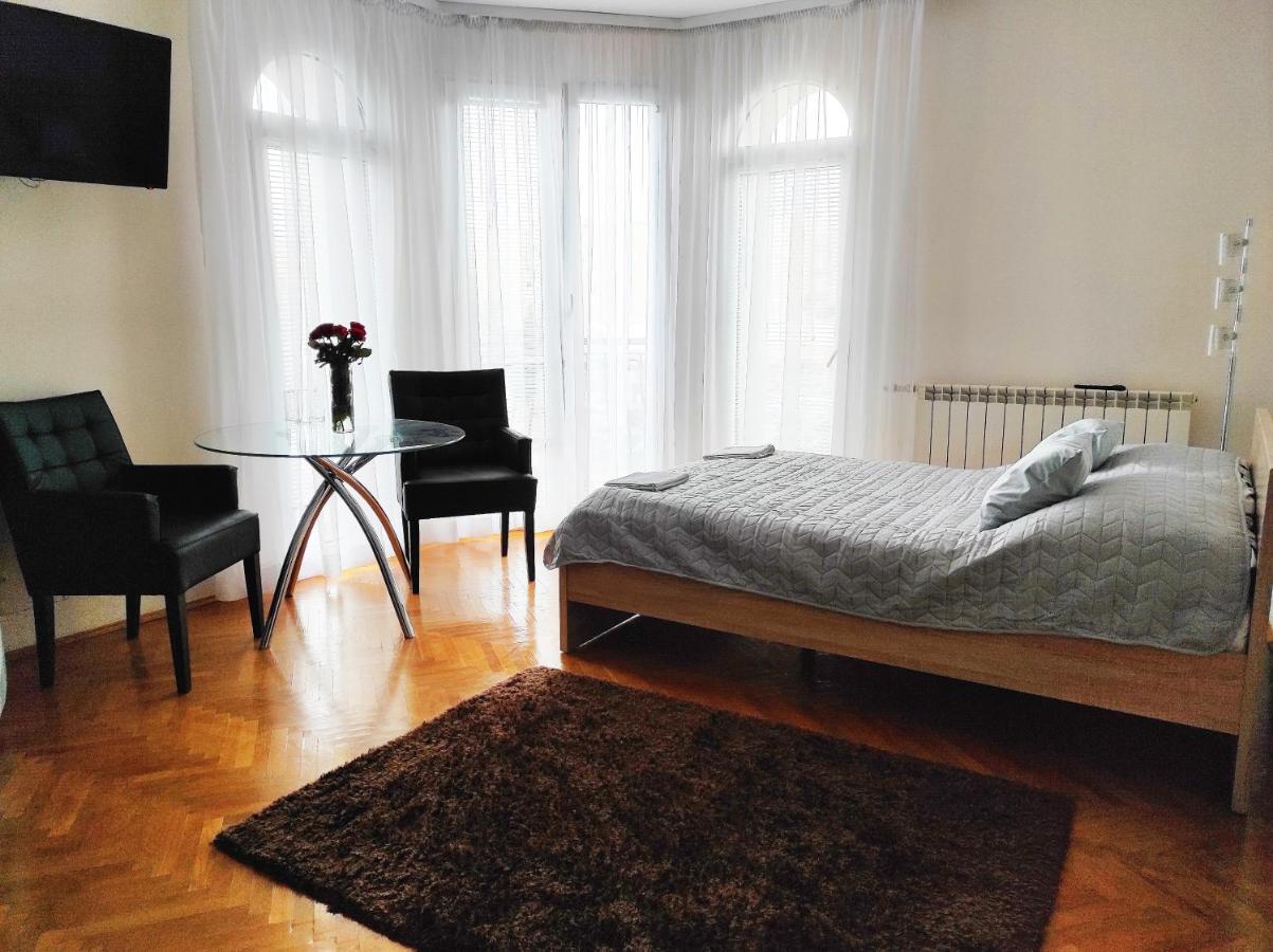 Hostel & Restauracja Santorini Бялисток Екстериор снимка