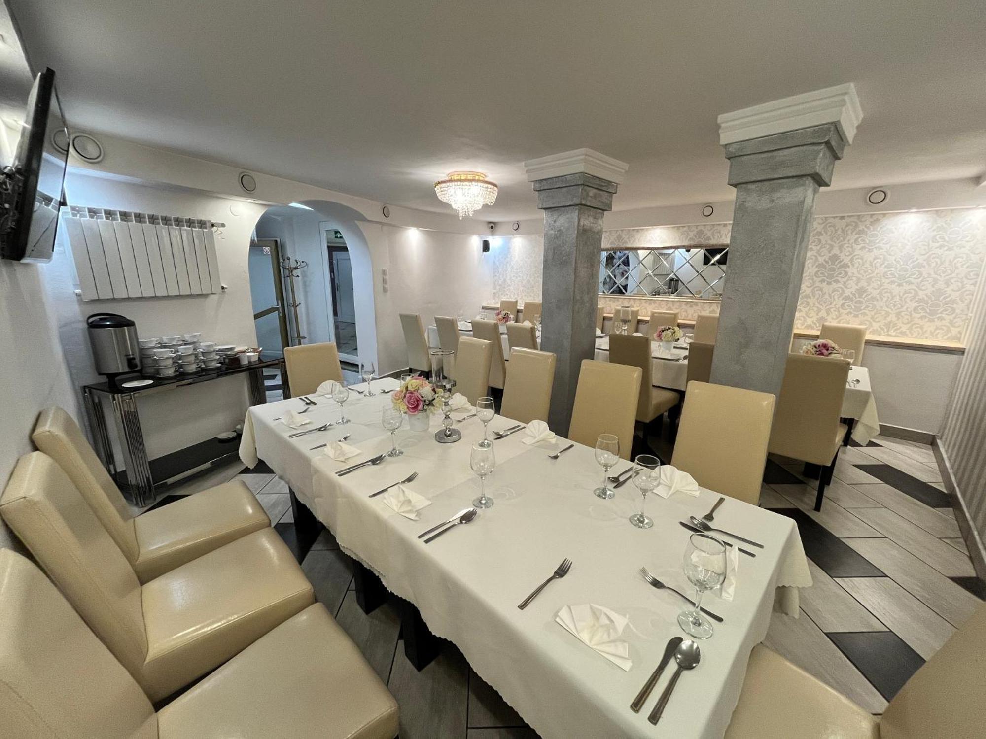 Hostel & Restauracja Santorini Бялисток Екстериор снимка