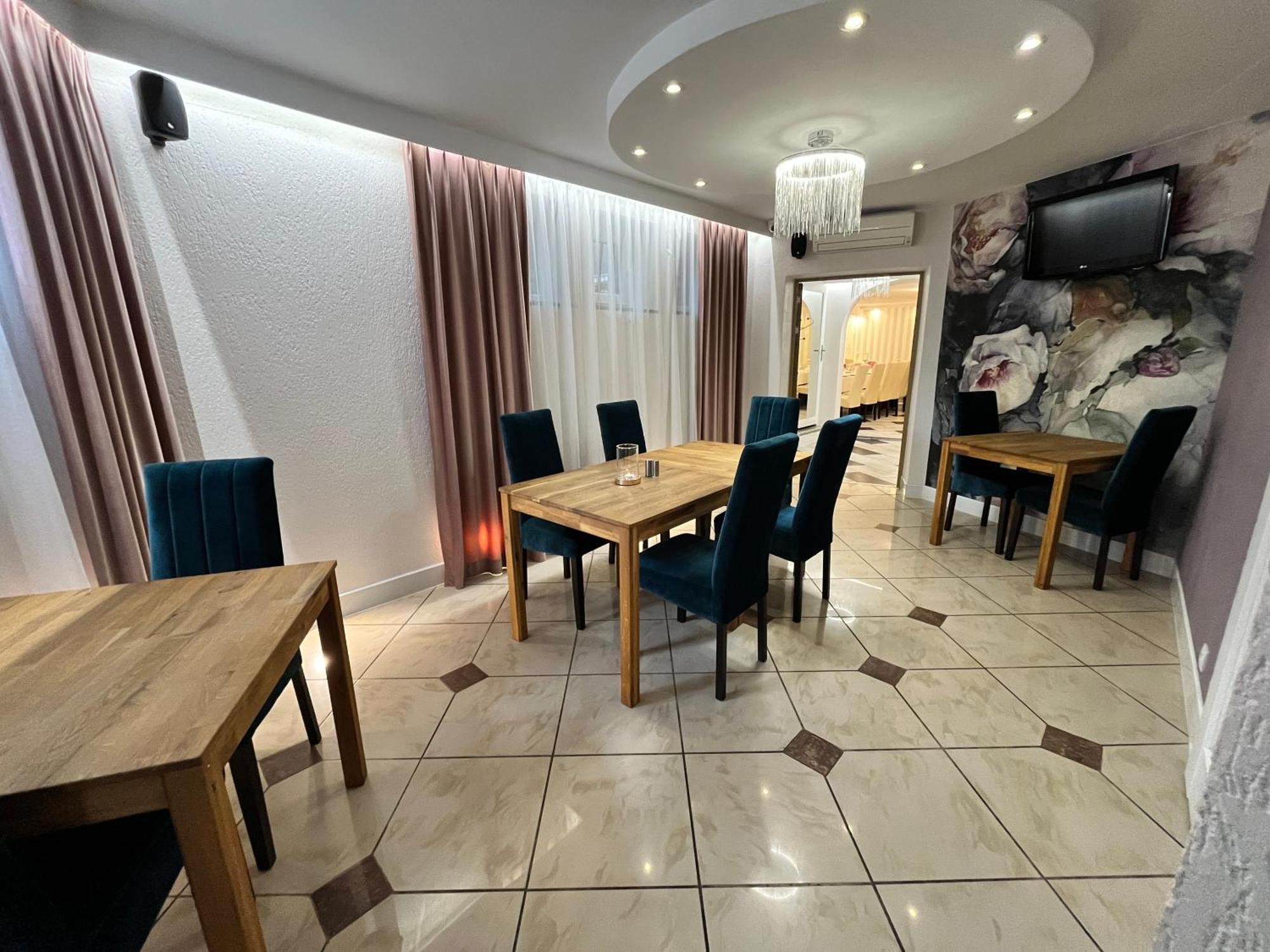 Hostel & Restauracja Santorini Бялисток Екстериор снимка