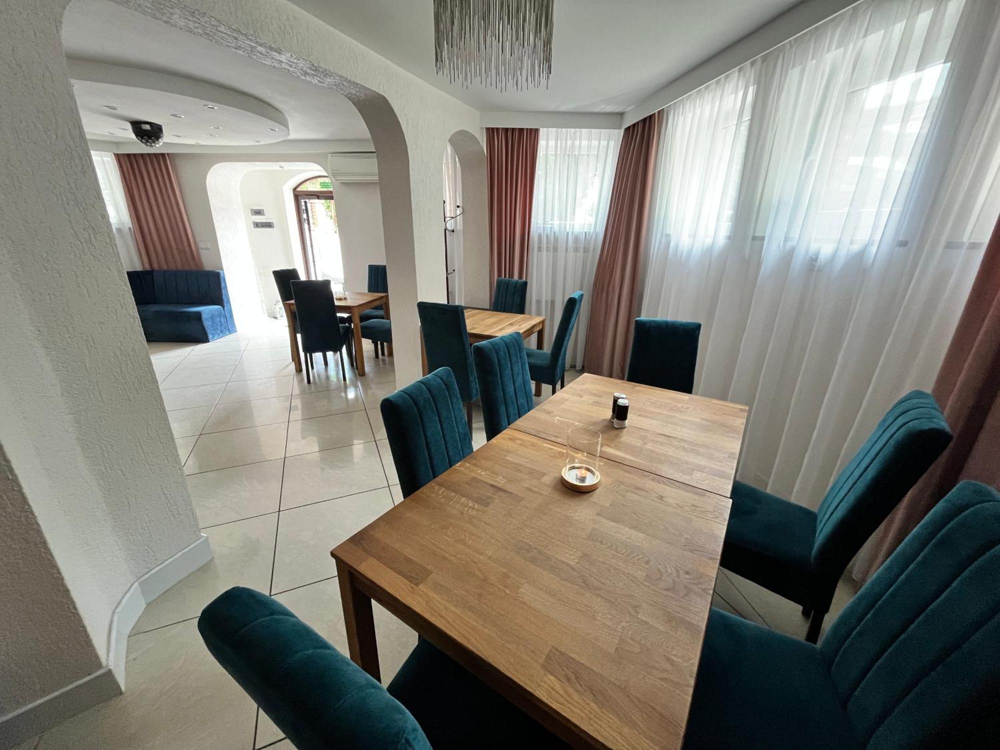 Hostel & Restauracja Santorini Бялисток Екстериор снимка